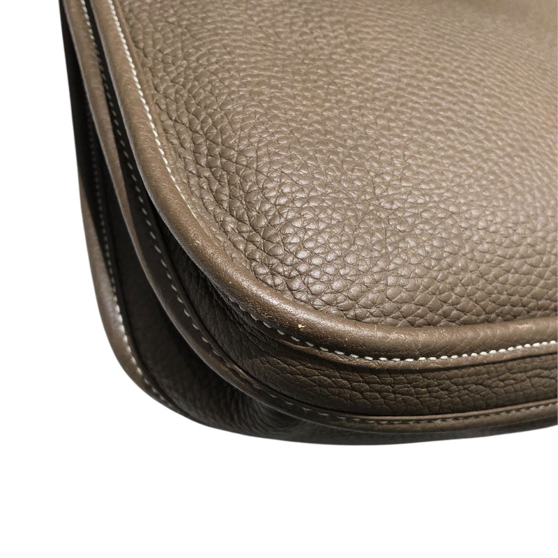 エルメス HERMES エヴリン3PM Z刻 エトゥープ　SV金具 トリヨン レディース ショルダーバッグ エルメス HERMES エヴリン3PM Z刻 エトゥープ SV金具 トリヨン