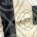 シャネル CHANEL カメリアトート A57161 25番台 ブラック/ホワイト SV金具 PVC レディース トートバッグ