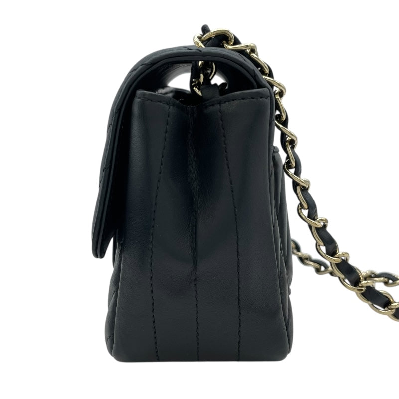 シャネル CHANEL チェーンショルダーバッグ Vステッチ 23番台 ブラック