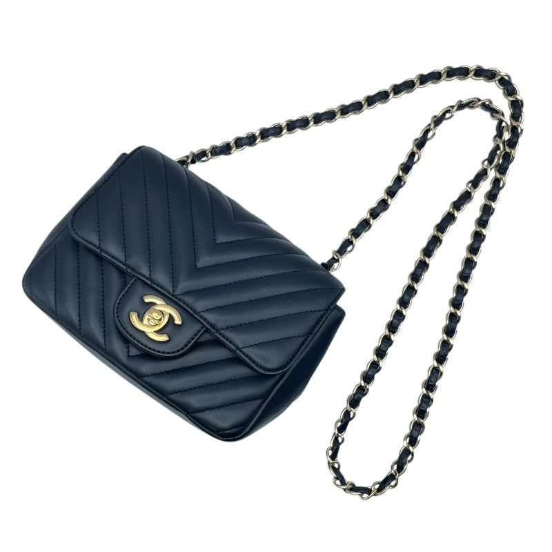 シャネル CHANEL チェーンショルダーバッグ Vステッチ 23番台 ブラック