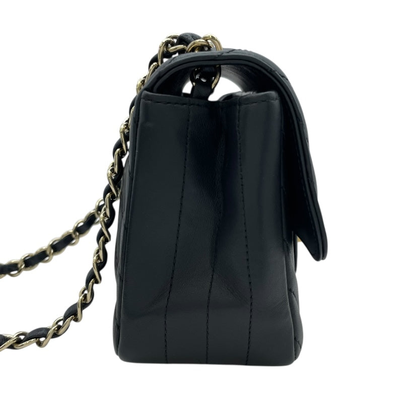 シャネル CHANEL チェーンショルダーバッグ Vステッチ 23番台 ブラック GD金具 ラム レディース ショルダーバッグ シャネル CHANEL チェーンショルダーバッグ Vステッチ 23番台 ブラック