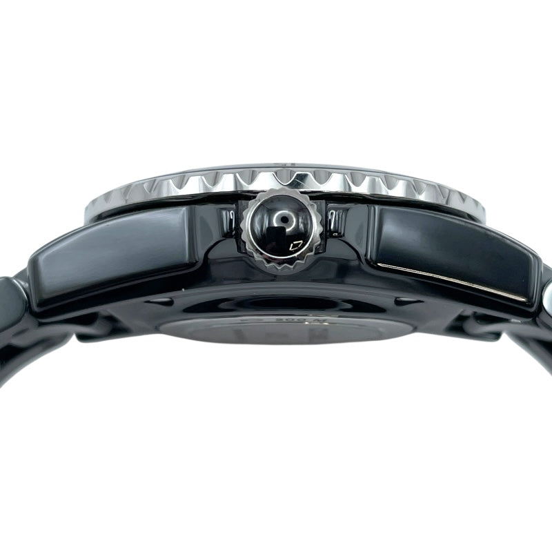 シャネル CHANEL J12 ブラックラッカー 33MM H5701 ブラック セラミック クオーツ レディース 腕時計 シャネル CHANEL J12 ブラックラッカー 33MM H5701 ブラック