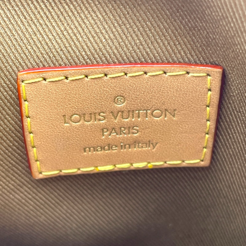 【中古】ルイヴィトン  LOUIS  VUITTON  モノグラム  ユーティリティ  クロスボディ  M80746/MA2512010 ルイ・ヴィトン LOUIS VUITTON ユーティリティ・クロスボディ M80746
