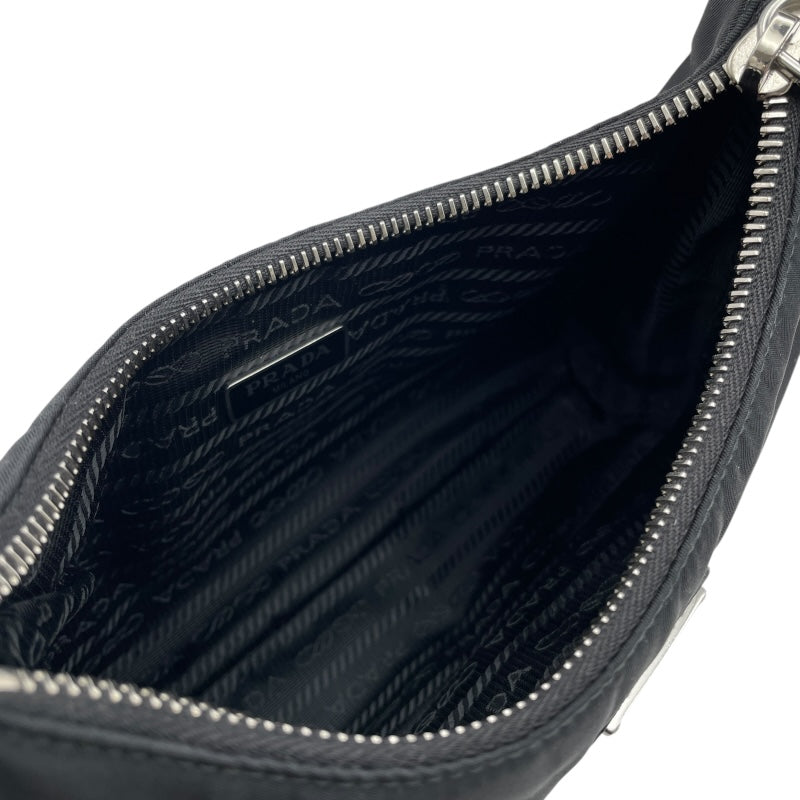 プラダ PRADA Re-Edition ショルダー 1BH204 ブラック シルバー金具