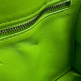ボッテガ・ヴェネタ BOTTEGA VENETA パデットカセット ショルダーバッグ アシットグリーン レザー レディース