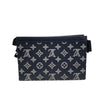 ルイ・ヴィトン LOUIS VUITTON ガストン・ウェアラブルウォレット ネイビー モノグラム・シャドウ メンズ ショルダーバッグ