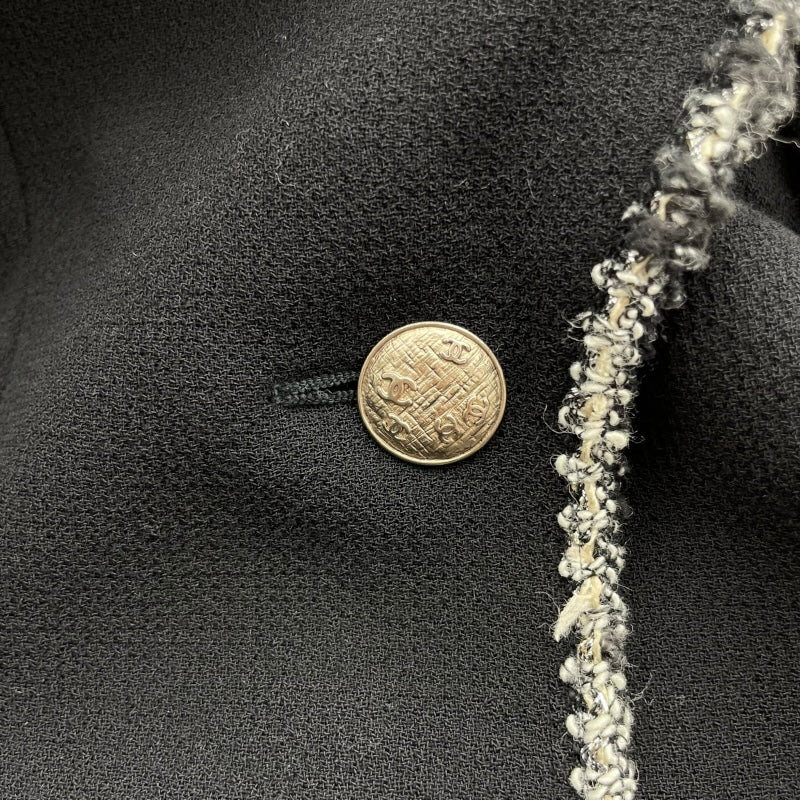 シャネル CHANEL CCマークエンブレムツイードジャケット P24952