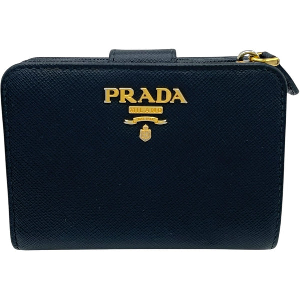 プラダ 二つ折り財布 ブラック サフィアーノ ロゴ金具 ゴールド スナップボタン PRADA (プラダ) サフィアーノレザー スナップボタン開閉 コンパクト
