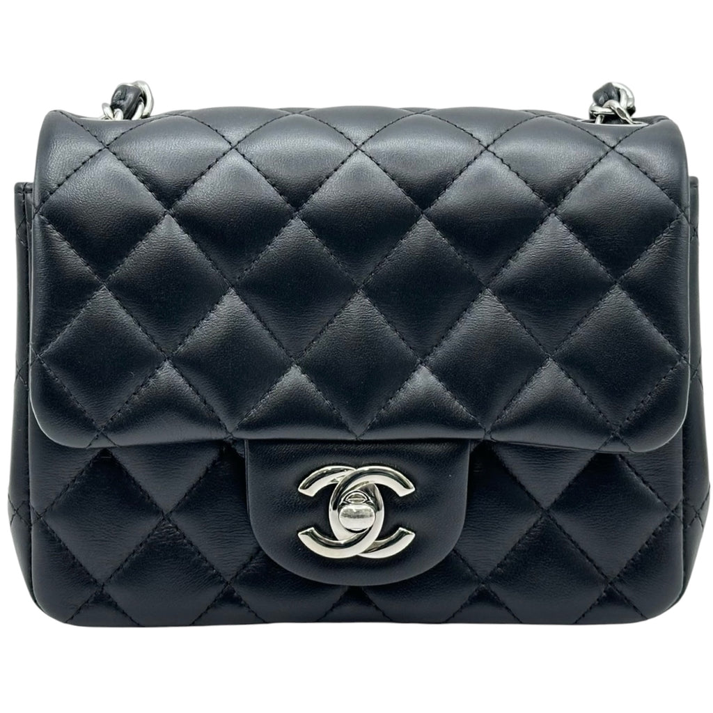 シャネル CHANEL ミニマトラッセ 18 A35200 ブラック ラムスキン