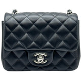 シャネル CHANEL ミニマトラッセ 18 A35200 ブラック ラムスキン レディース ショルダーバッグ