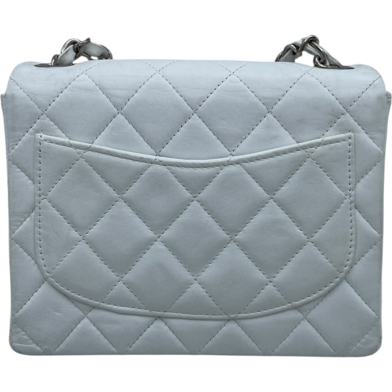 シャネル CHANEL ミニマトラッセ18 A01115 5番台 ホワイト SV金具 ラムスキン レディース ショルダーバッグ シャネル CHANEL ミニマトラッセ18 A01115 5番台 ホワイト SV金具