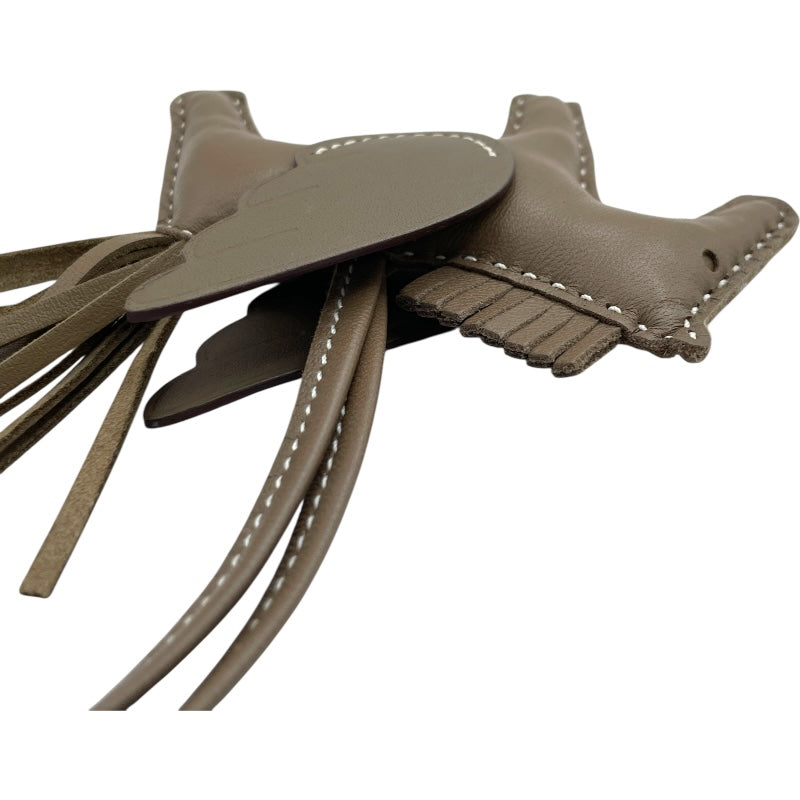 エルメス HERMES ロデオペガサスPM W刻 エトゥープ アニョーミロ ユニ