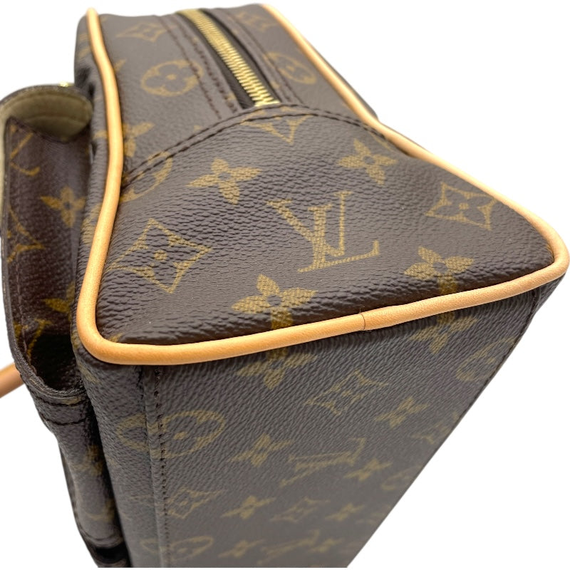 ルイ・ヴィトン LOUIS VUITTON マンハッタンPM M40026 ブラウン
