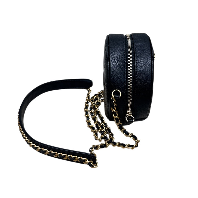 シャネル CHANEL ラウンド チェーンポシェット ブラック ラムスキン