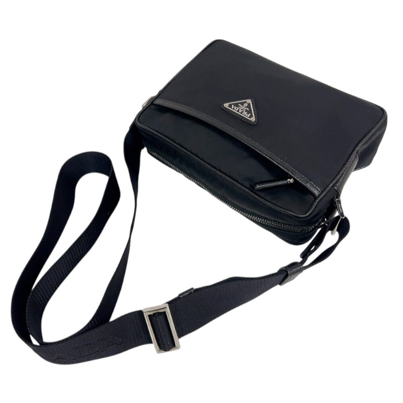 プラダ PRADA ナイロンショルダーバッグ ブラック シルバー金具