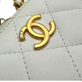 シャネル CHANEL ショルダーコインパース 32番台 ホワイト GD金具 ラム レディース ショルダーバッグ