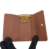 ルイ・ヴィトン LOUIS VUITTON ミュルティクレ4 M69517 ブラウン モノグラムキャンバス　 ユニセックス キーホルダー