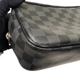 ルイ・ヴィトン LOUIS VUITTON トゥルース・トワレPM N47522 ブラック ダミエ グラフィット メンズ ポーチ