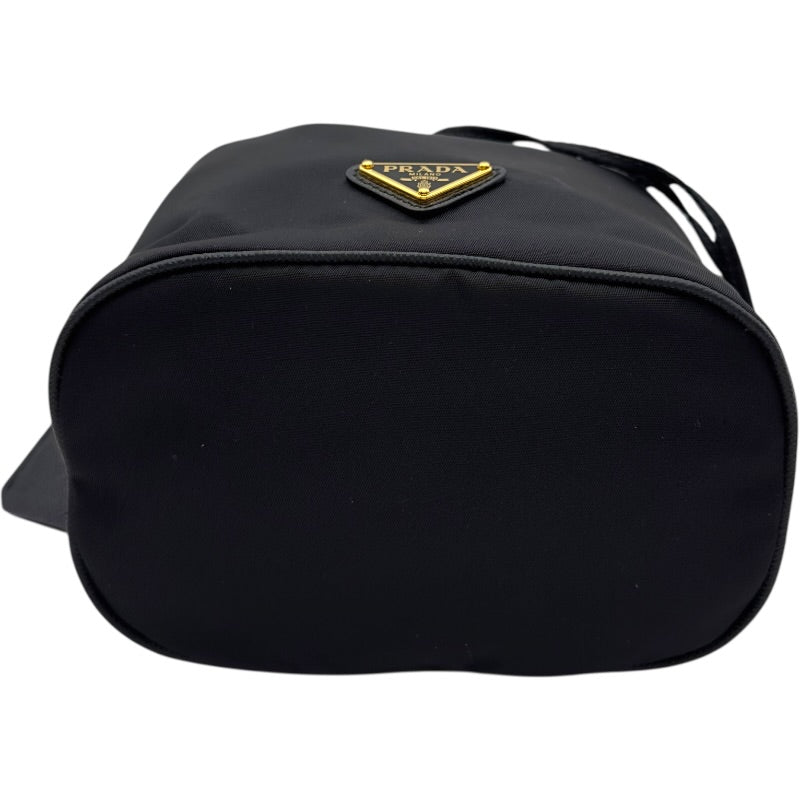 プラダ PRADA トライアングルロゴ バケットバッグ 1BE067 ブラック