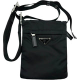 プラダ PRADA ショルダーバッグ ブラック シルバー金具 ナイロン ユニセックス ショルダーバッグ