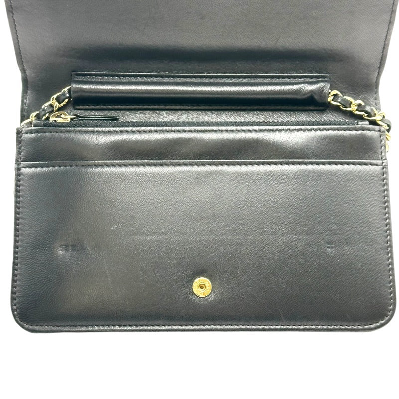 シャネル CHANEL マトラッセ チェーンウォレット 22番台 ブラック/ゴールド ゴールド金具 ラム レディース 長財布 シャネル CHANEL マトラッセ チェーンウォレット 22番台 ブラック