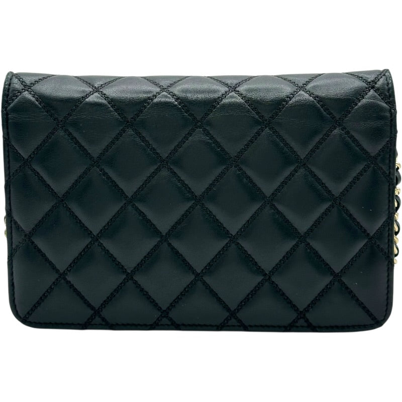 シャネル CHANEL マトラッセ チェーンウォレット 22番台 ブラック