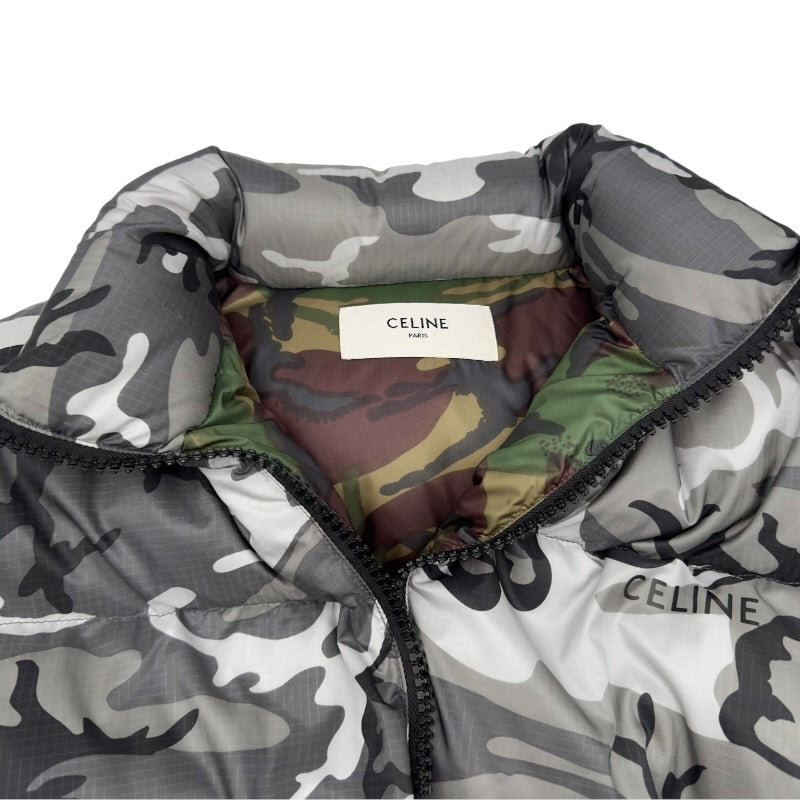 専用 22AW Celine カモフラージュ ダウンジャケット 44 セリーヌ CELINE カモフラージュ ロゴ ダウンジャケット 2W771153Q