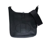 エルメス HERMES エヴリン３PM W刻 ブラックシルバー金具 トリヨン ユニセックス ショルダーバッグ