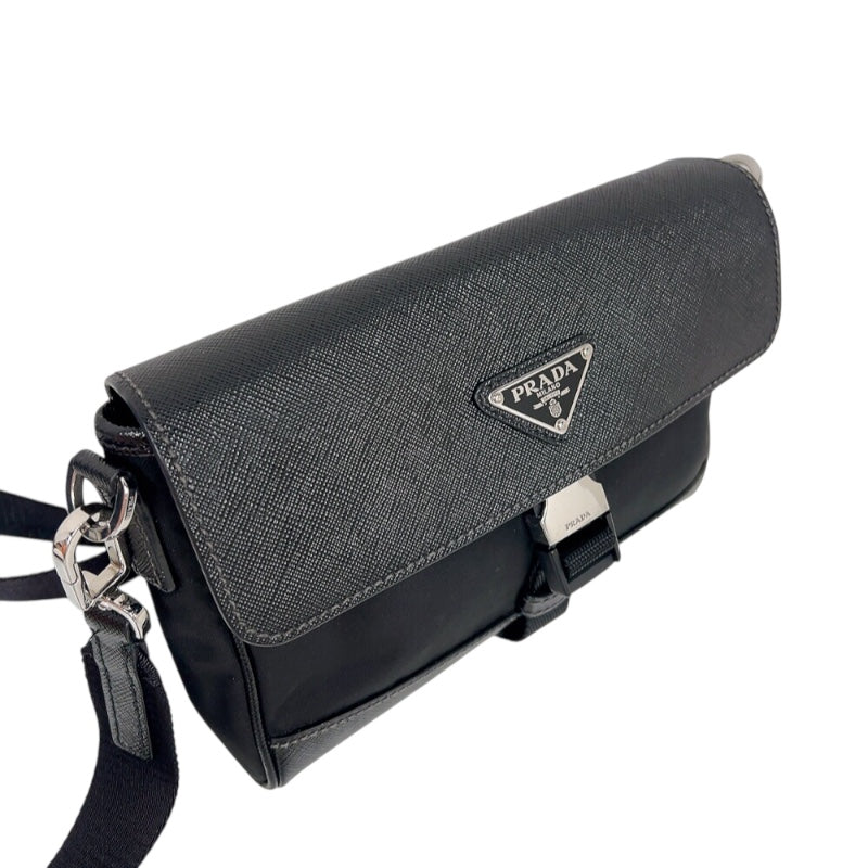 プラダ PRADA メッセンジャーバッグ ブラック シルバー金具 ナイロン 