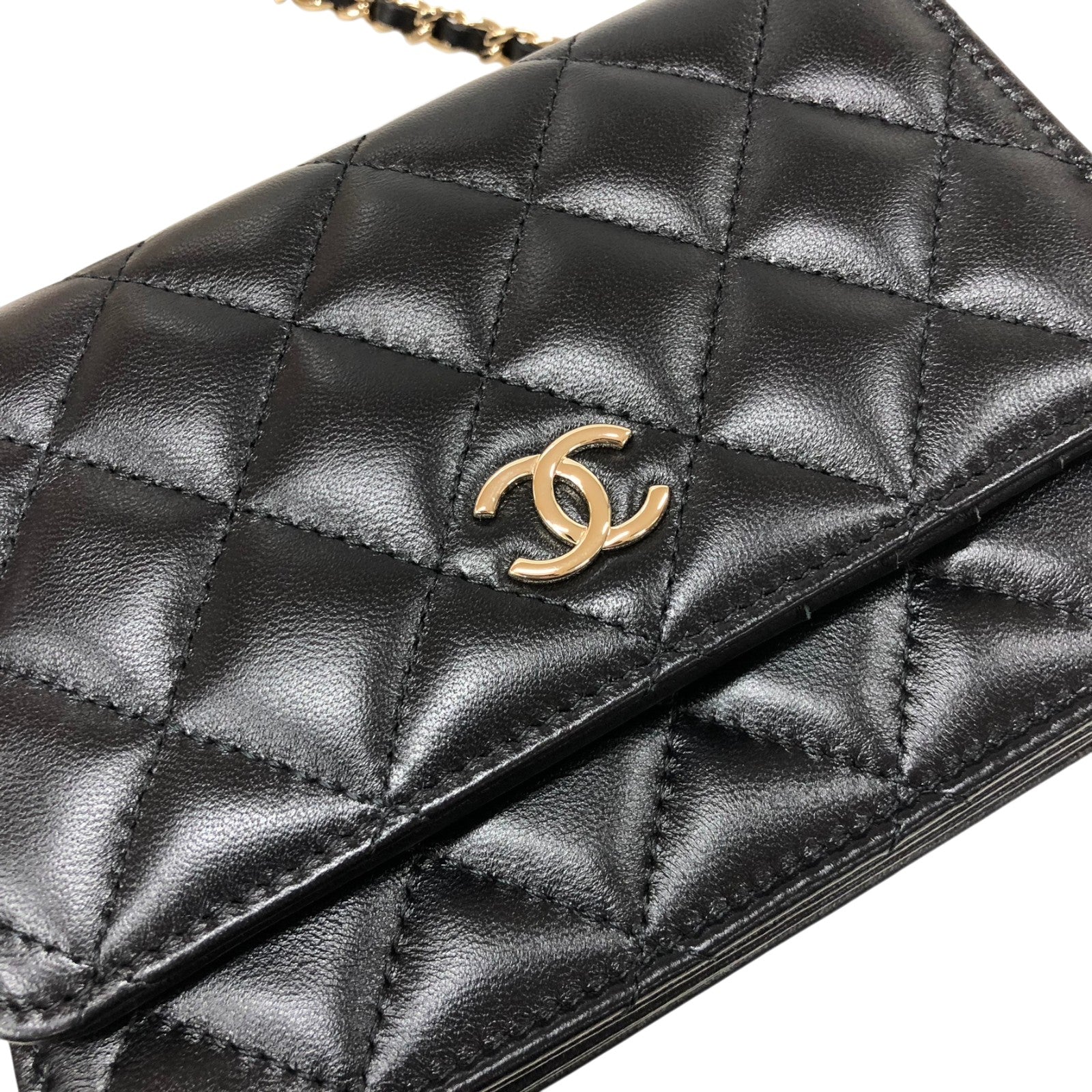 シャネル CHANEL マトラッセ ミニ チェーンウォレット AP1649　31番台 ブラック ゴールド金具 ラムスキン ラムスキン レディース ショルダーバッグ シャネル CHANEL マトラッセ ミニ チェーンウォレット AP1649 31番台