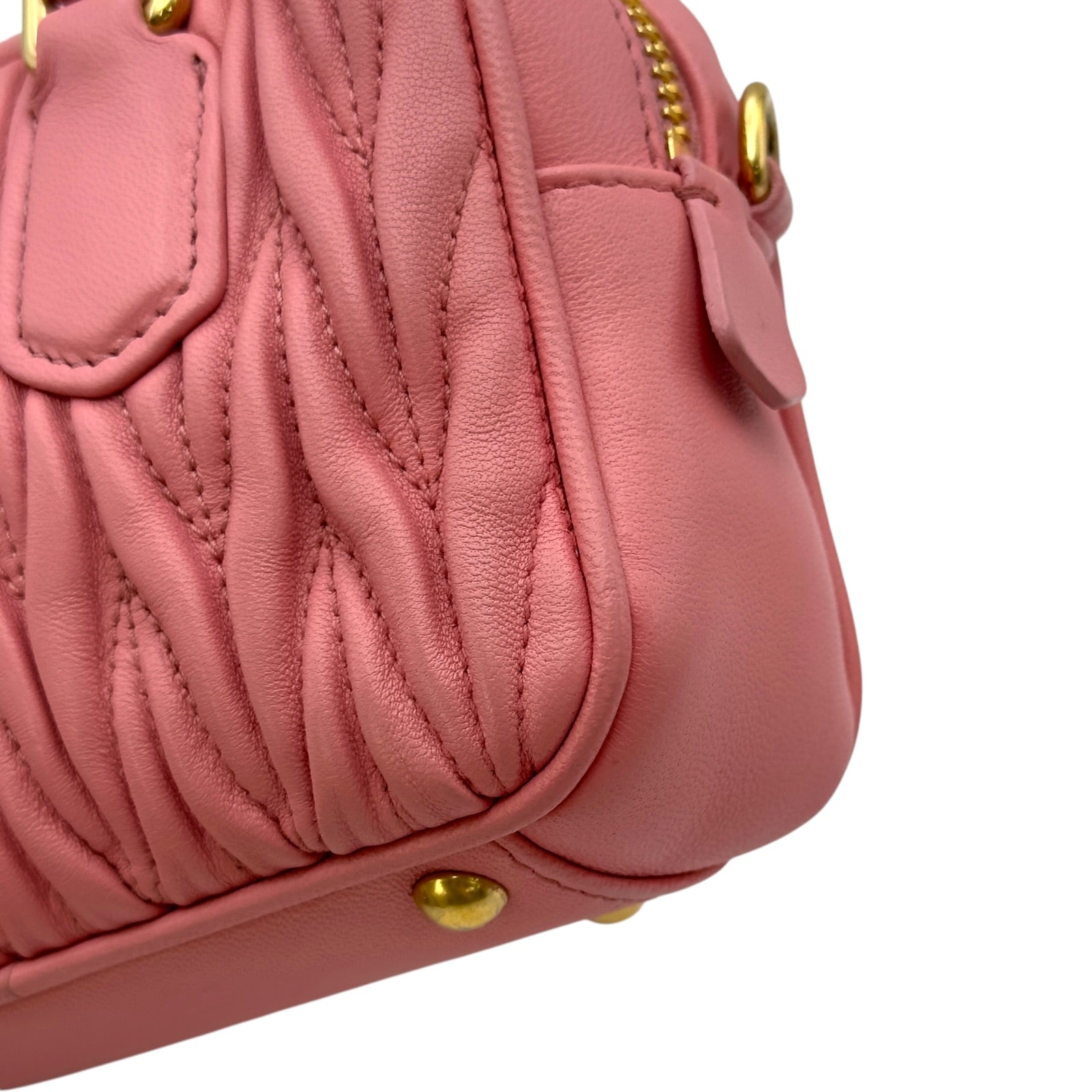 【シュガー様取置き】miumiu ピンク　「マテラッセ」ナッパ（羊革） miu miu（ミュウミュウ） ナッパクリスタル マテラッセ 長財布 5MH109