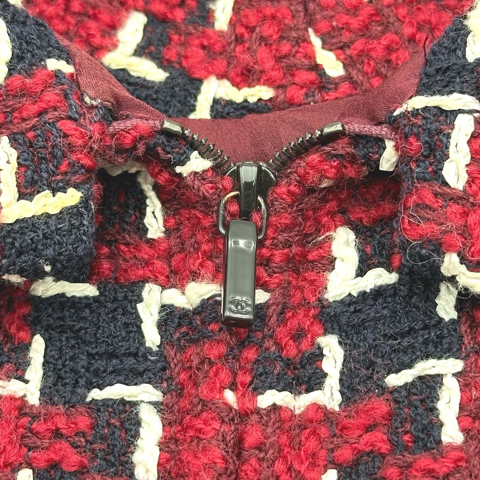 美品　シャネル　ココマークボタン　ツイード　ワンピース シャネル CHANEL ココマークボタンツイードワンピース P52757 レッド
