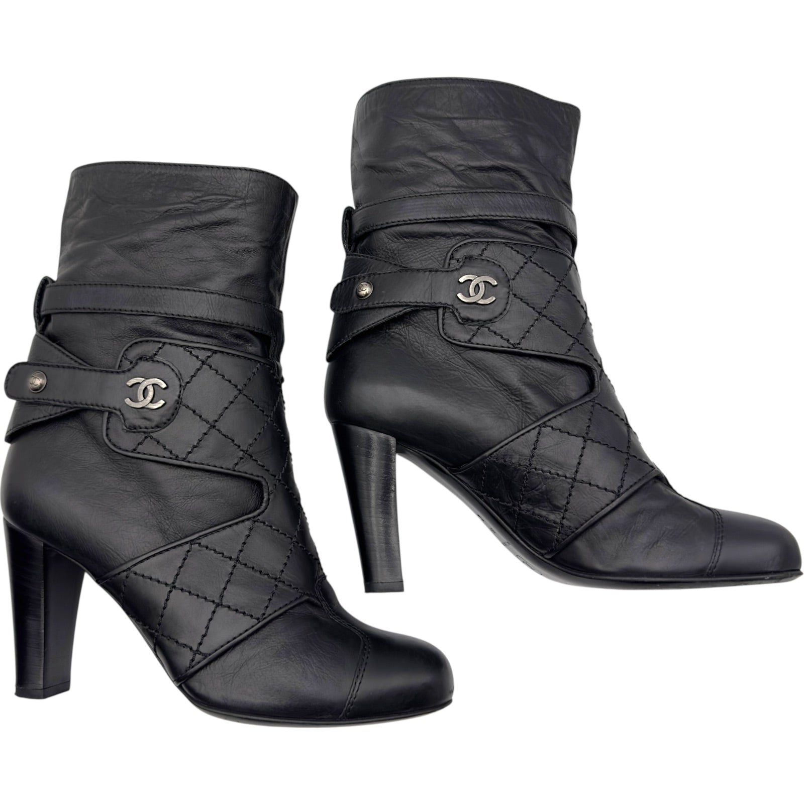 シャネル CHANEL ココマーク キルティング レザー ブーツ 黒 35 シャネル CHANEL ココマークキルティングショートブーツ ブラック