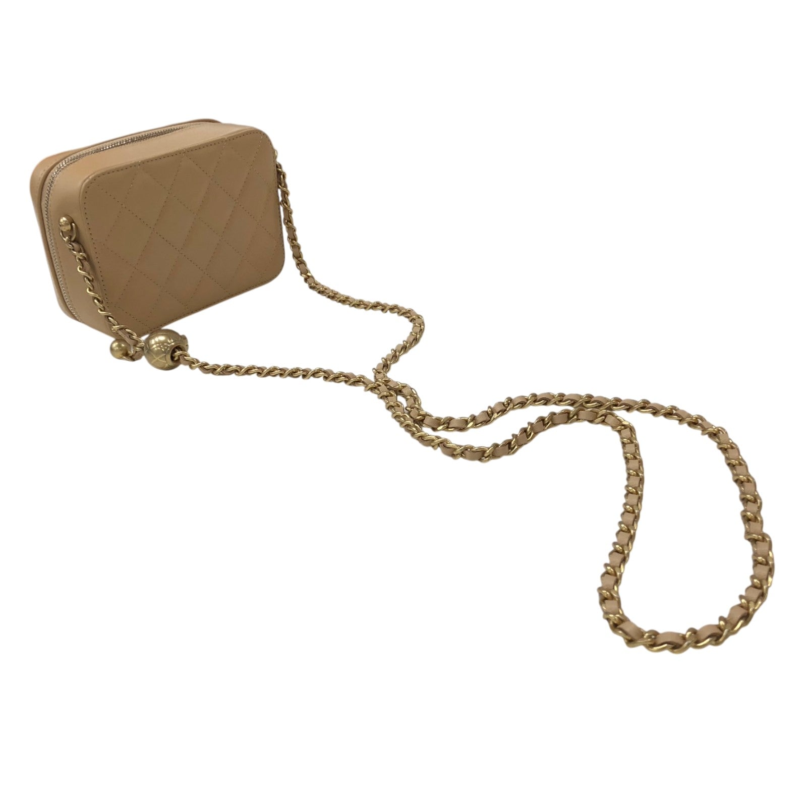 シャネル CHANEL マトラッセ　ミニカメラバッグ AP2426　31番台 ベージュ ゴールド金具 ラムスキン レディース ショルダーバッグ シャネル CHANEL マトラッセ ミニカメラバッグ AP2426 31番台 ベージュ