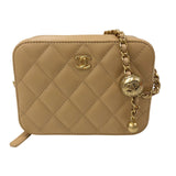 シャネル CHANEL マトラッセ　ミニカメラバッグ AP2426　31番台 ベージュ ゴールド金具 ラムスキン レディース ショルダーバッグ