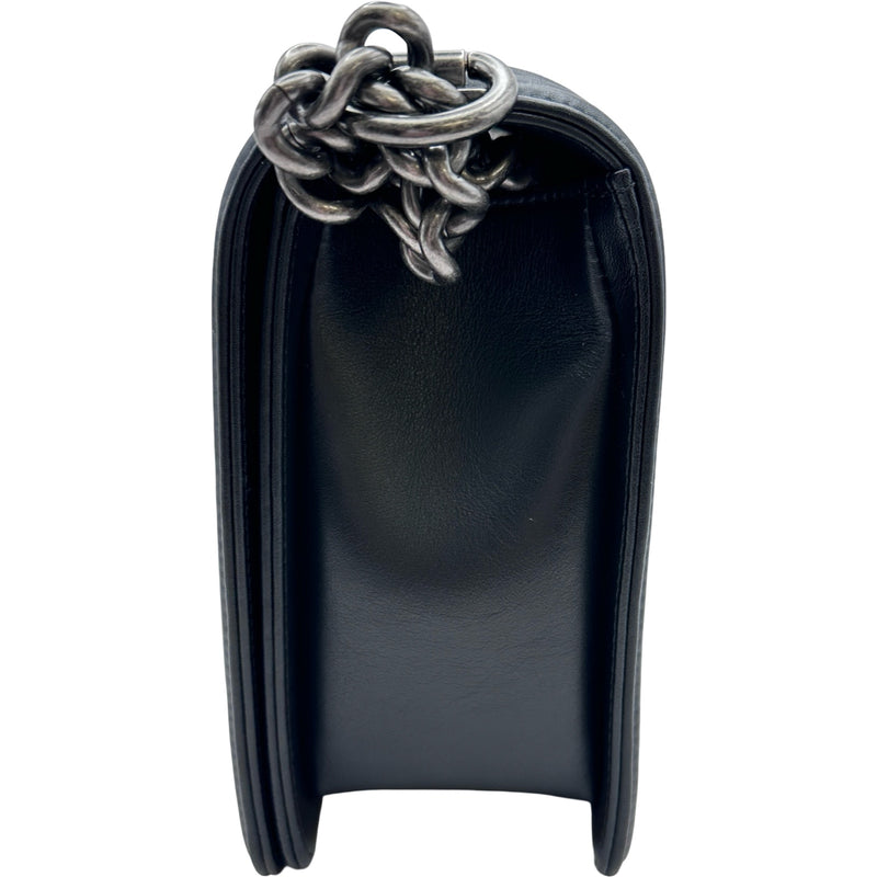 シャネル CHANEL ボーイシャネル28 A92193 19番台 ブラック シルバー