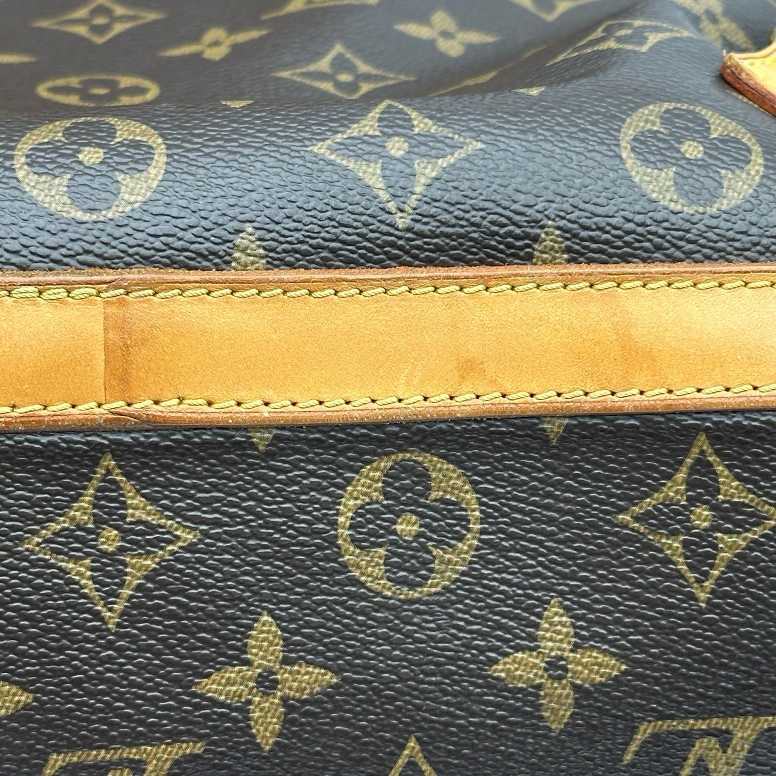 ルイ・ヴィトン LOUIS VUITTON サックアドボスフォール M40107