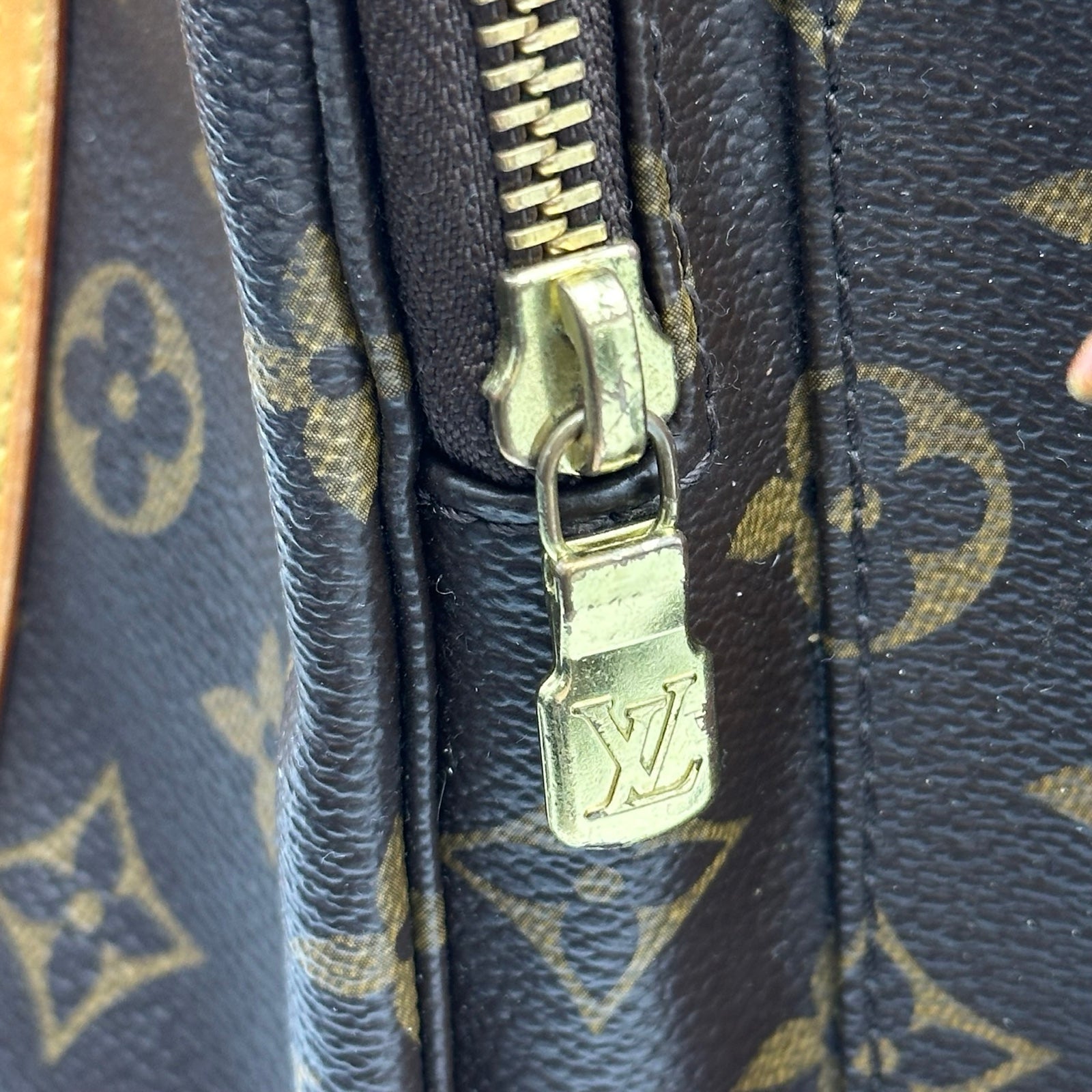 ルイ・ヴィトン LOUIS VUITTON サックアドボスフォール M40107