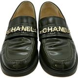 シャネル CHANEL ロゴプレートパテントローファー G37430 カーキ パテント レディース ローファー