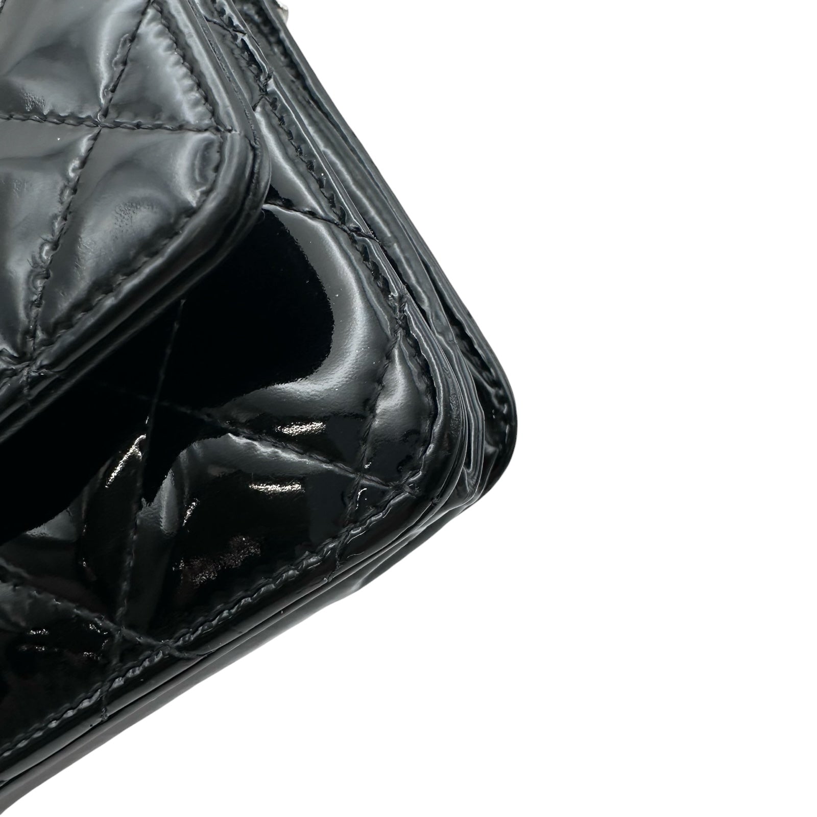 シャネル CHANEL マトラッセ チェーンウォレット A33814 15番台