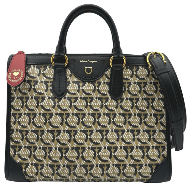 ザルバトーレ　フェラガモ　未使用品 サルバトーレフェラガモ Salvatore Ferragamo FERRAGAMO フェラガモ