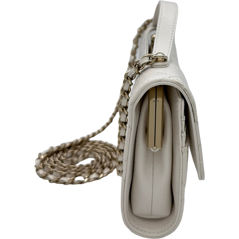 シャネル CHANEL マトラッセフラップ フォンショルダー AP2875 ホワイト ゴールド金具 ラム レディース ショルダーバッグ シャネル CHANEL マトラッセフラップ フォンショルダー AP2875