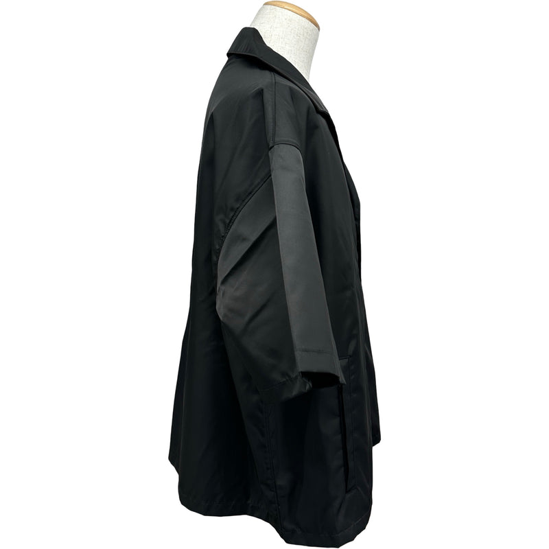 プラダ PRADA RE-NYLON トライアングルロゴ半袖シャツ SC449 ブラック