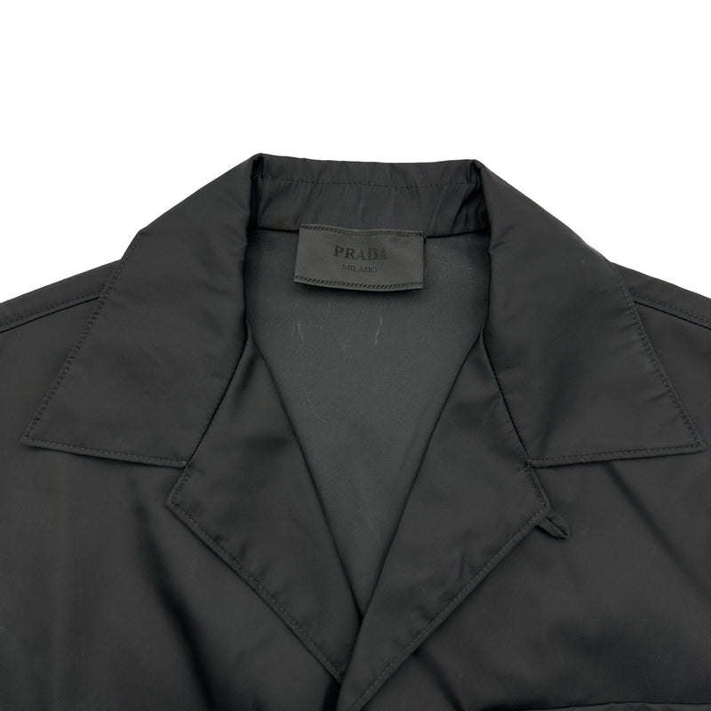 プラダ PRADA RE-NYLON トライアングルロゴ半袖シャツ SC449 ブラック ナイロン メンズ 半袖シャツ プラダ PRADA RE-NYLON トライアングルロゴ半袖シャツ SC449 ブラック