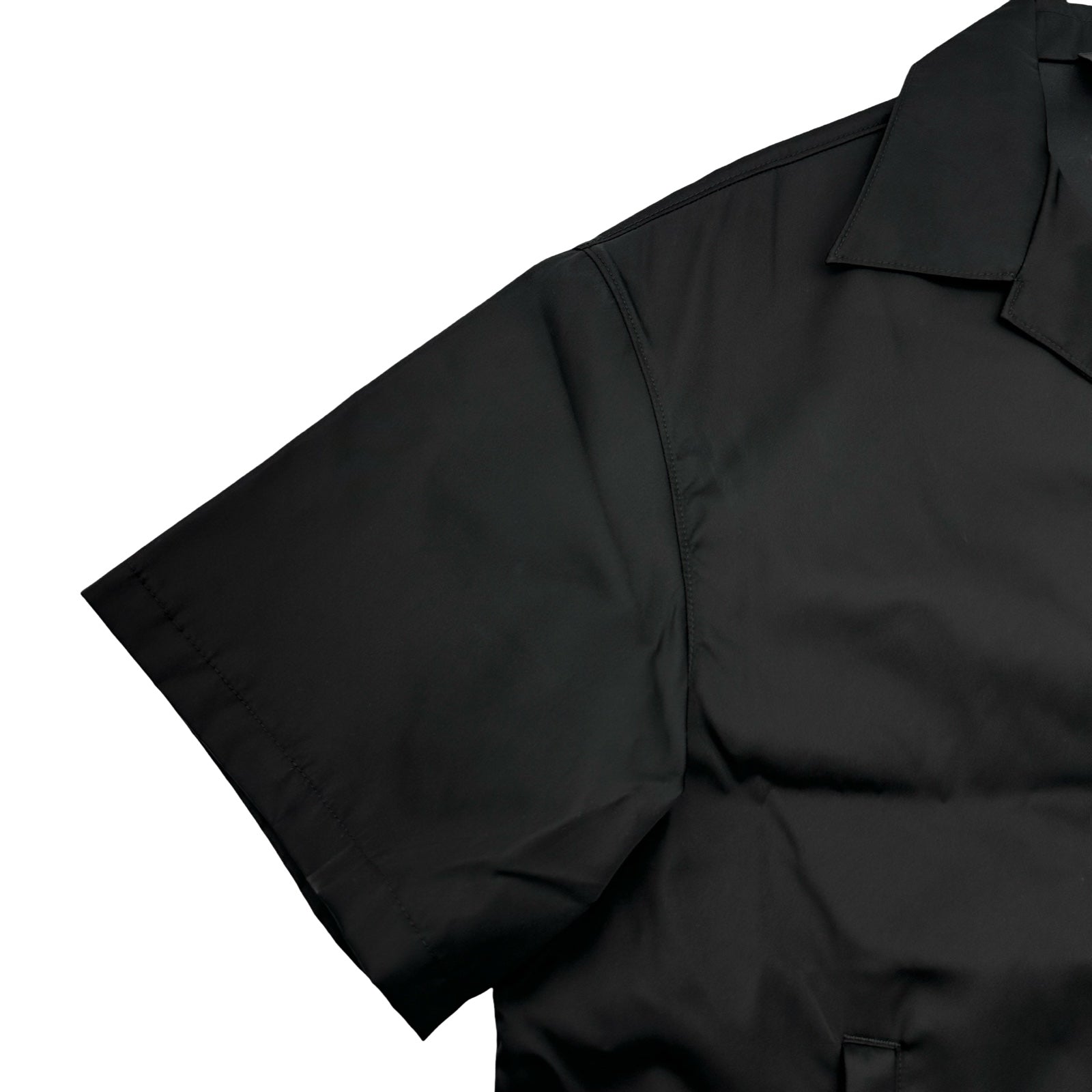 プラダ PRADA RE-NYLON トライアングルロゴ半袖シャツ SC449 ブラック