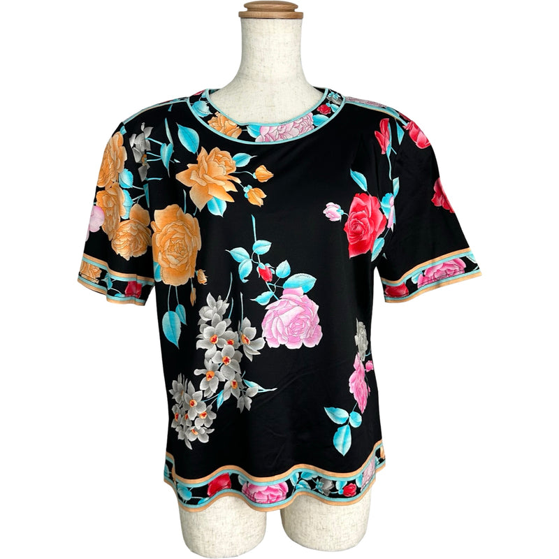 美品　LEONARD レオナール 花柄 トランプ柄 トップス カットソー 総柄 レオナール LEONARD 総柄トップス 0339188 ブラック コットン