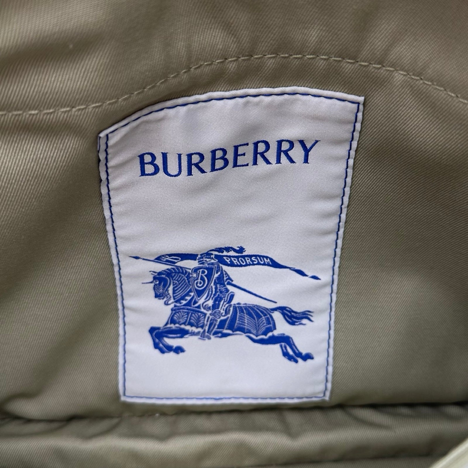 バーバリーロンドン  BURBERRY LONDON ショルダーバッグ 8077398 カーキ キャンバス ユニセックス ショルダーバッグ バーバリーロンドン BURBERRY LONDON ショルダーバッグ 8077398 カーキ