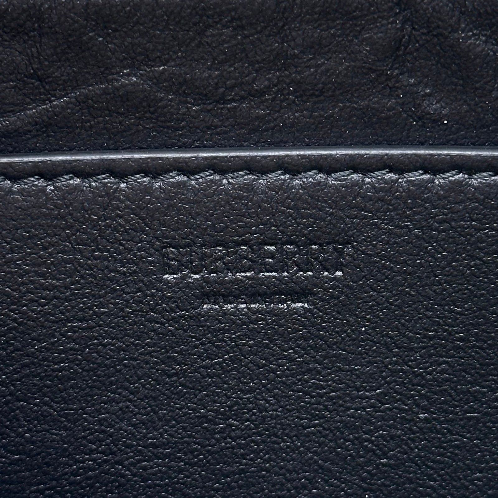 バーバリーロンドン  BURBERRY LONDON ショルダーバッグ 8077398 カーキ キャンバス ユニセックス ショルダーバッグ バーバリーロンドン BURBERRY LONDON ショルダーバッグ 8077398 カーキ