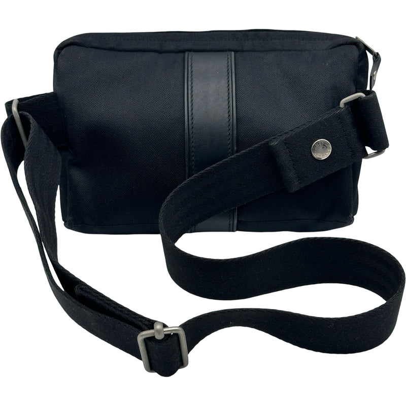 エルメス　アカプルコ　ポシェット サンチュール　ブラック　ウエストバッグ　美品 エルメス HERMES アカプルコポシェットサンチュール ブラック シルバー