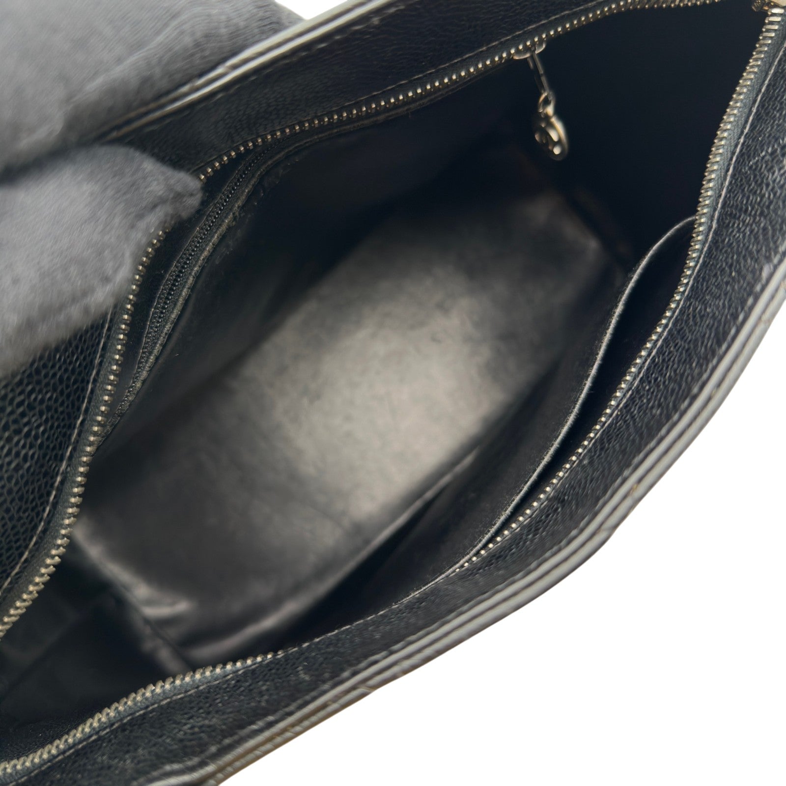CHANEL シャネル 復刻トートバッグ ショルダーバッグ　シルバー金具 シャネル CHANEL 復刻トート ブラック/シルバー金具 キャビアスキン